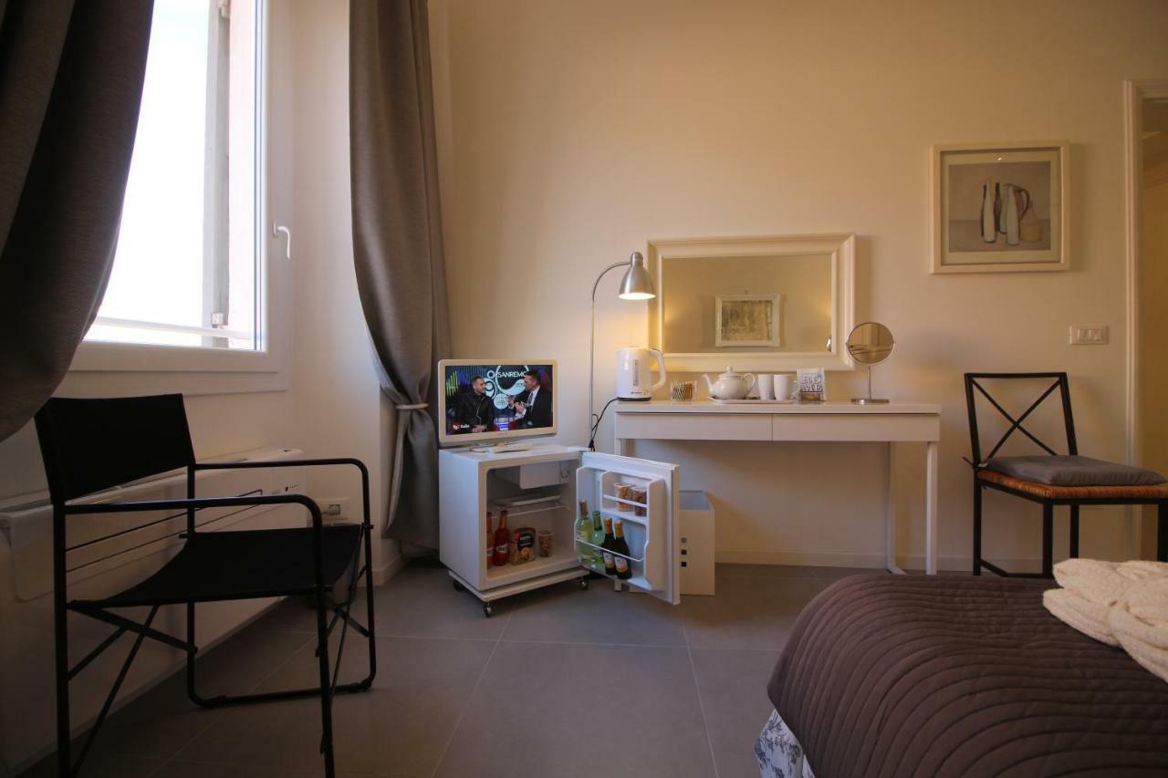 Klee House Trastevere ローマ エクステリア 写真